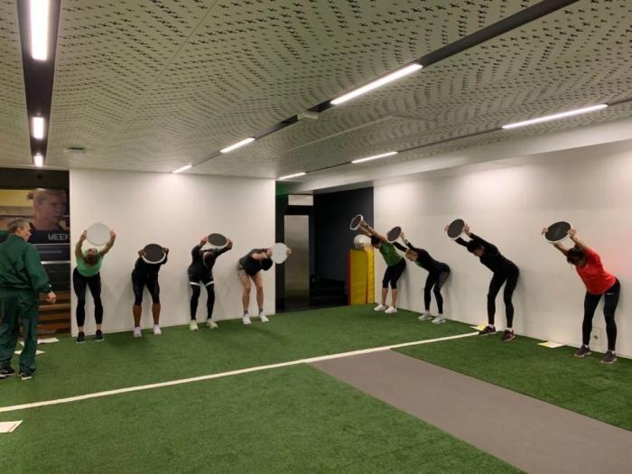 海外专注集训初显成效：西雅图室内赛中国中长