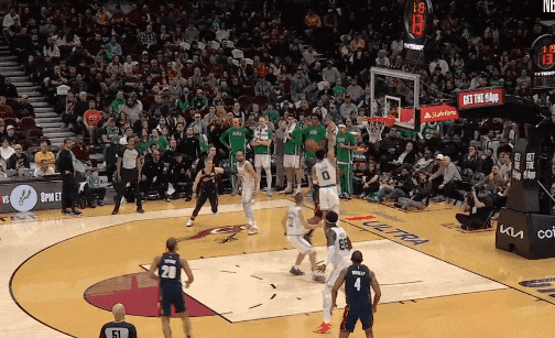 塔图姆复出第二战凯尔特人胜骑士 哈登传球惊艳