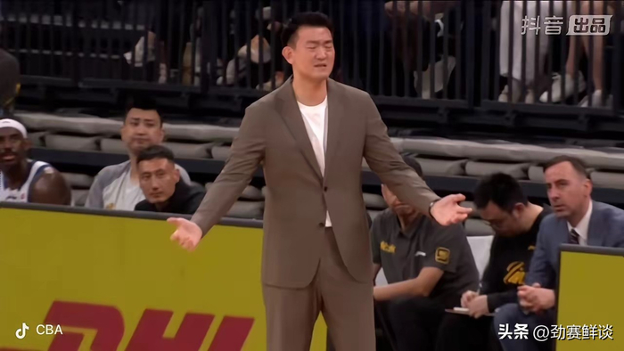 深圳队109-94大胜广厦终结对手连胜势头