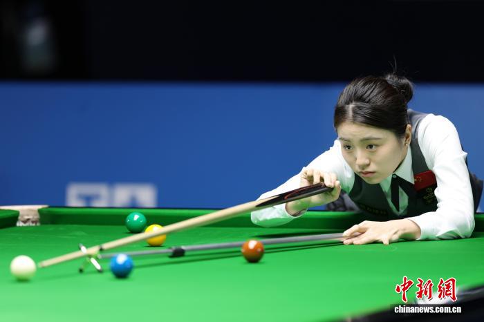 白雨露成都世运会女子斯